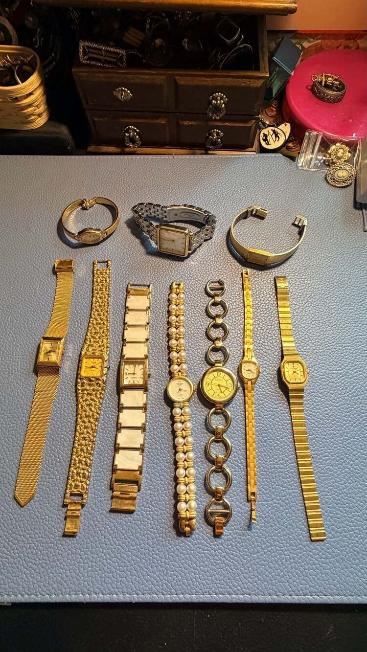 Vintage Women's Watch Collection Lot of 10